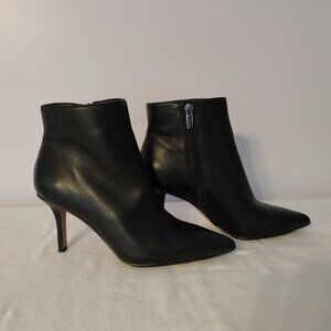 Vince Camuto Black Leather Pointed Toe Ankle Boots w/ Spiked Heels sz 7M